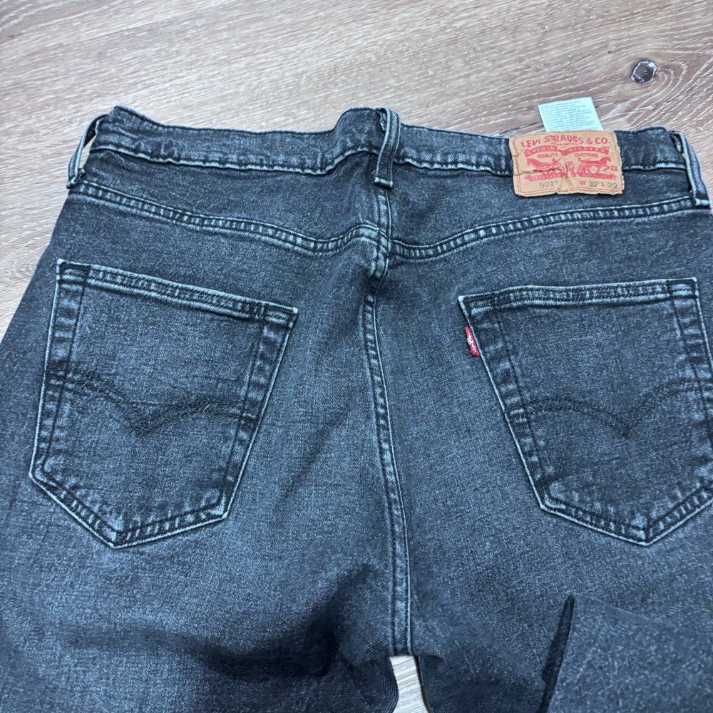 Levis 501 Original Fit Mens Washed Black Straight Leg Denim Jeans 32x29 - Picture 4 of 5